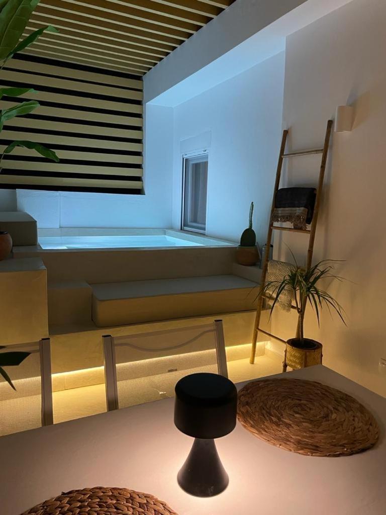 Apartamento Skyhigh, Nilie Hospitality Mgmt Tesalónica Exterior foto